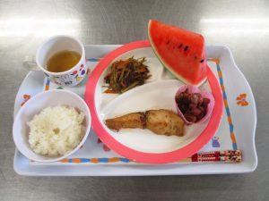 今日の給食　魚のポン酢焼き