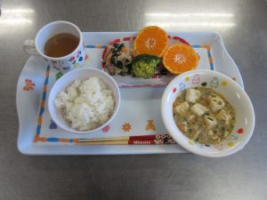 今日の給食　麻婆豆腐